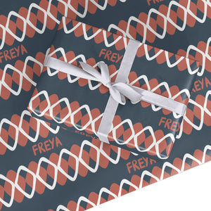 Personalisiertes Weihnachts-Geschenkpapier mit abstraktem Muster