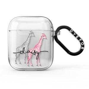 Personalisierte AirPods-Hülle mit rosa und grauen Giraffen